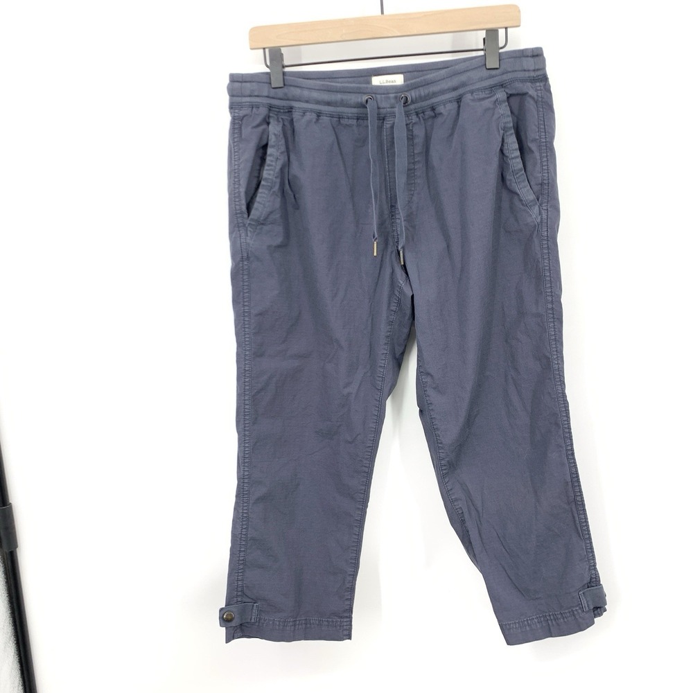 LL Bean Women Size Medium Pants Capri Crop Blue Ripstop Pull On Slim Leg